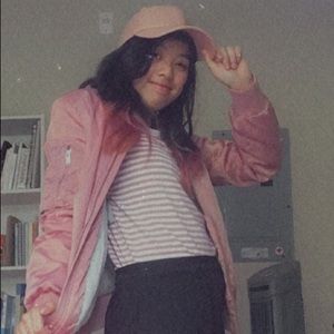 Meet your Posher, Issa